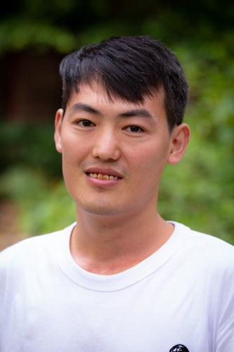 Yongwang Ren headshot